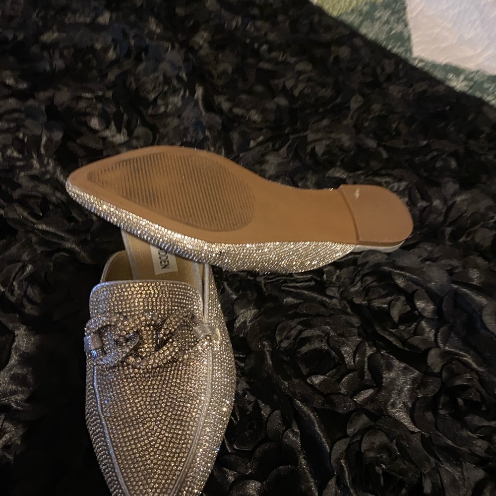 Steve Madden Silver Crystal Chain-Trim Pointed Mules - Picture 6 of 9